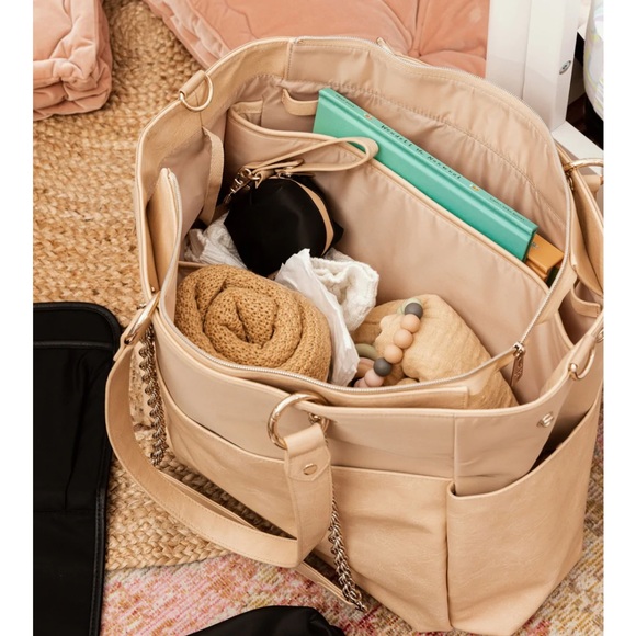 Beis Diaper Bag - Picture 4 of 9